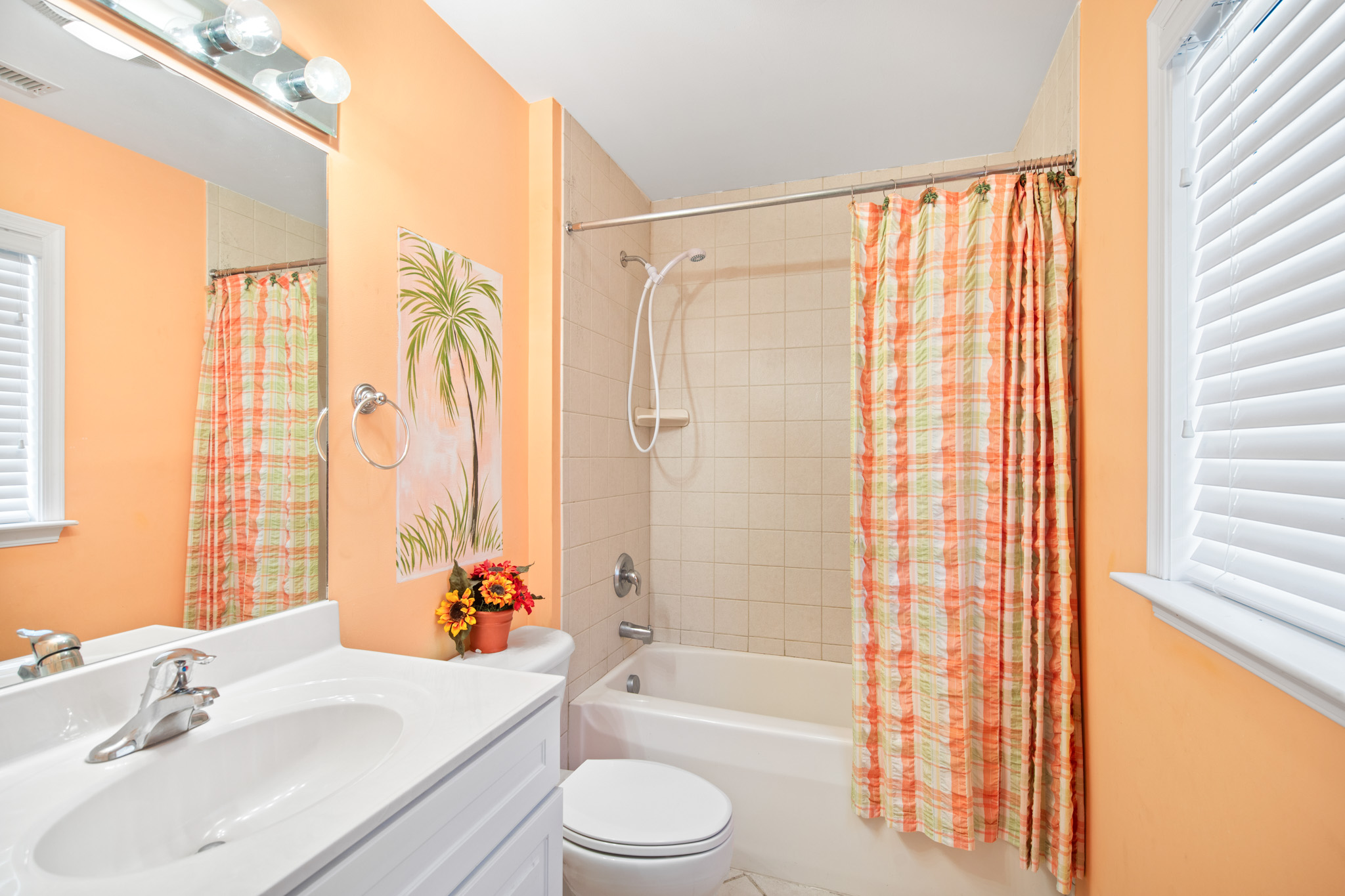 The 2nd Bath is Shared and Features a Shower/Tub Combo.