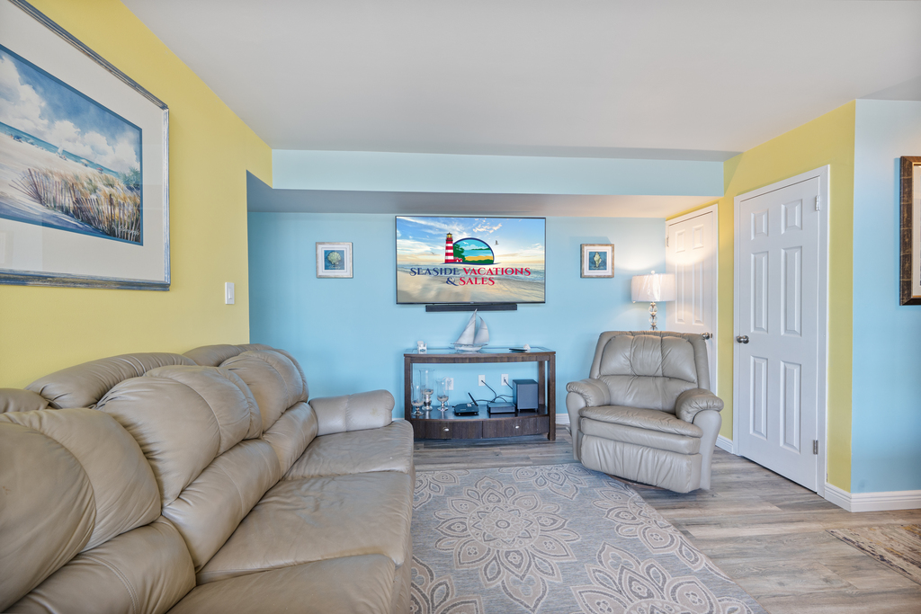 Free WiFi and Flat Screen TV.