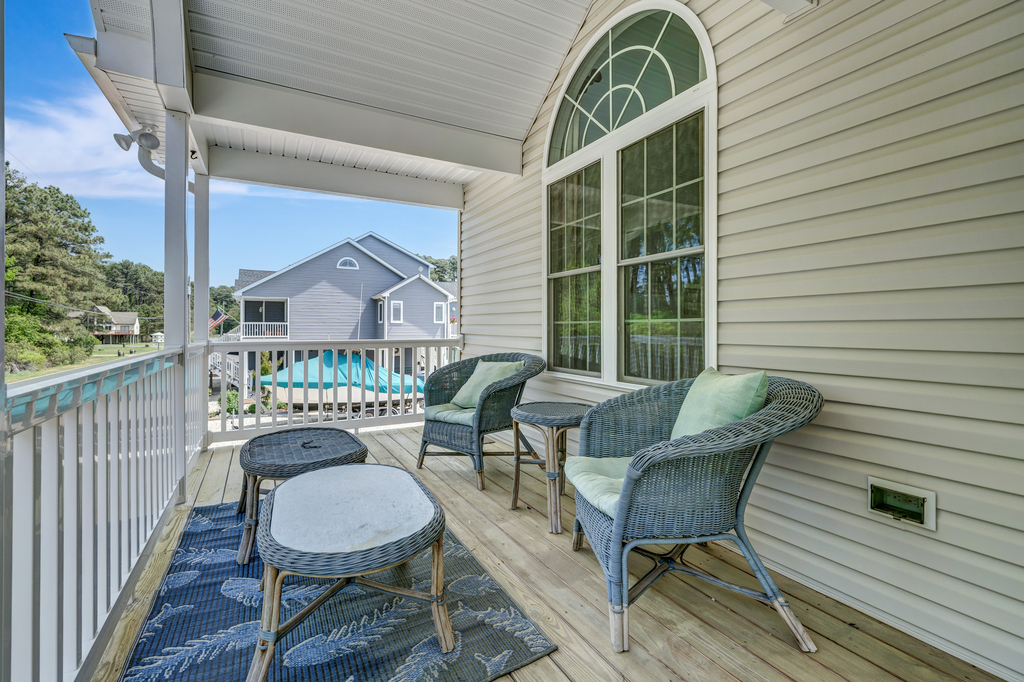 Sip sweet Tea on the front Porch.