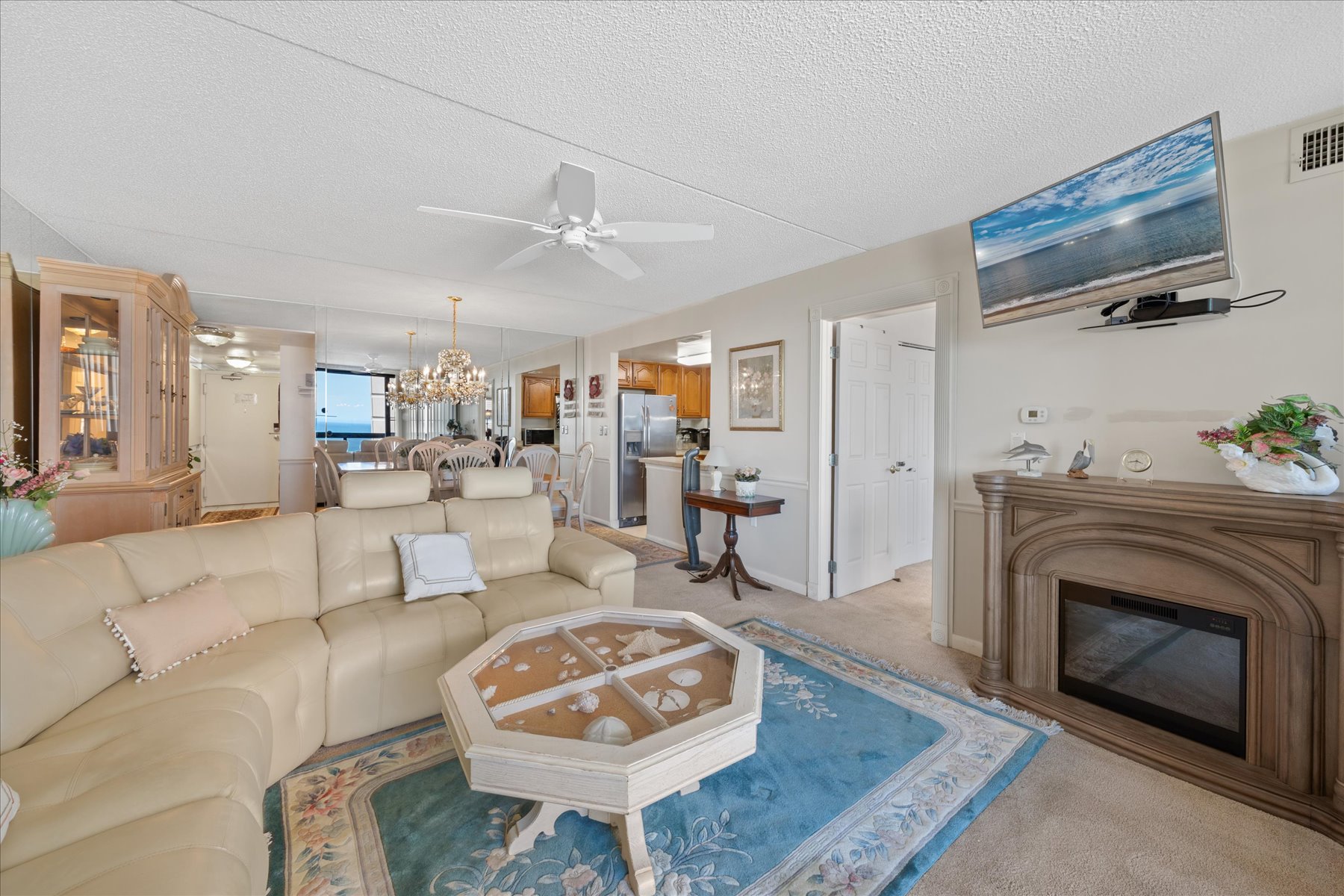 The Living Room has a Flat Screen TV to enjoy a Movie night!