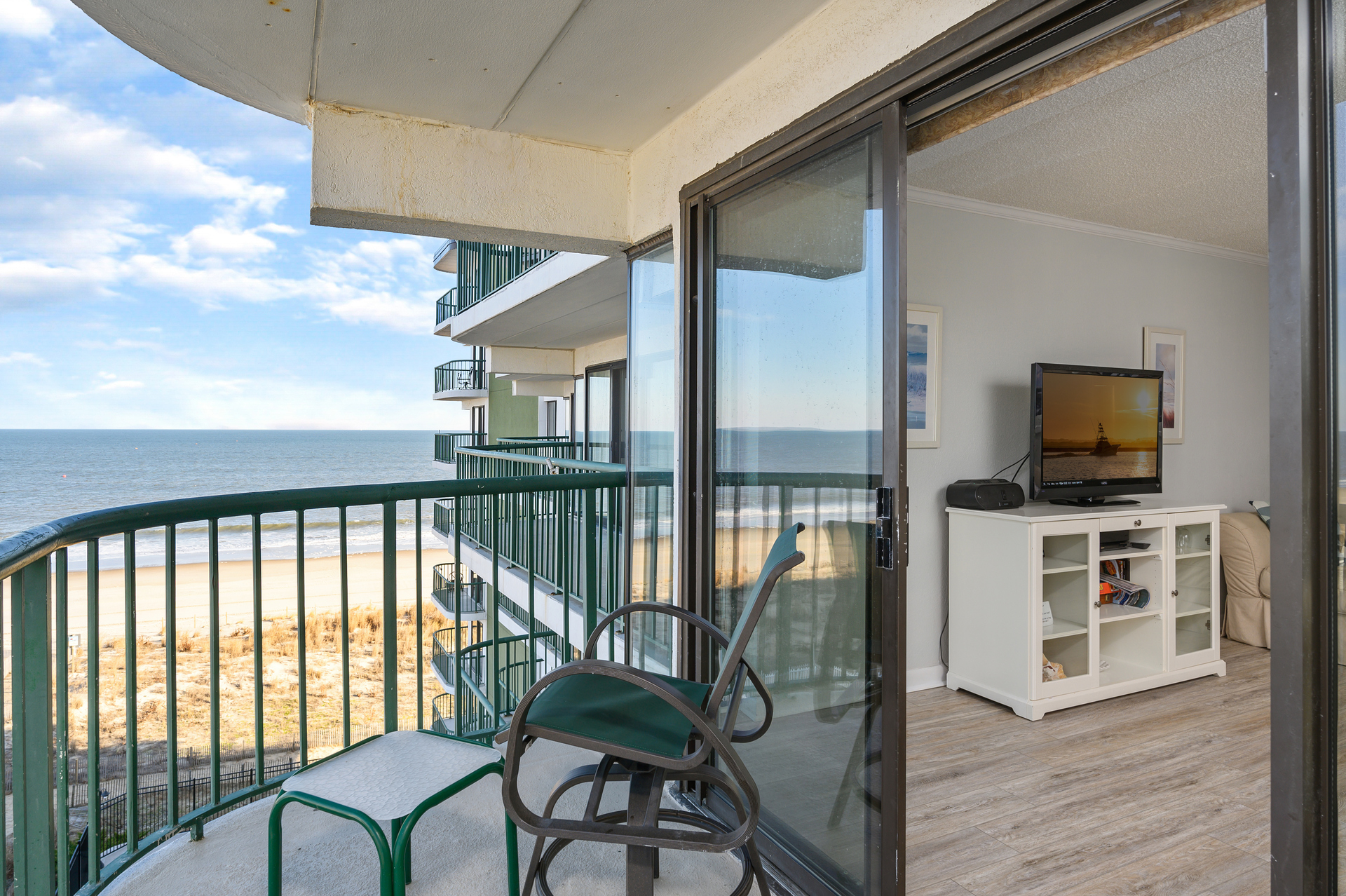 Relax in the Amazing view with plenty of outdoor seating