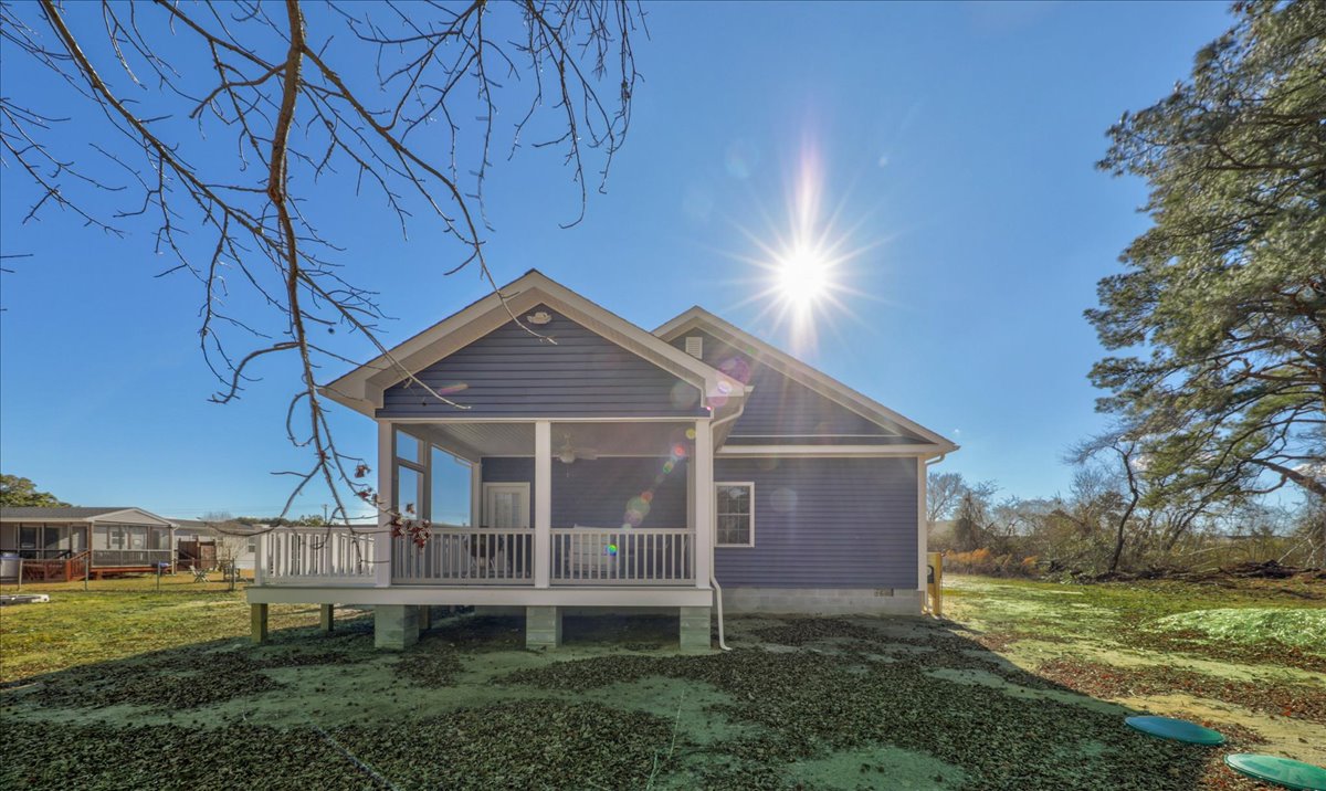 Awesome Screened Porch on the back of the house.