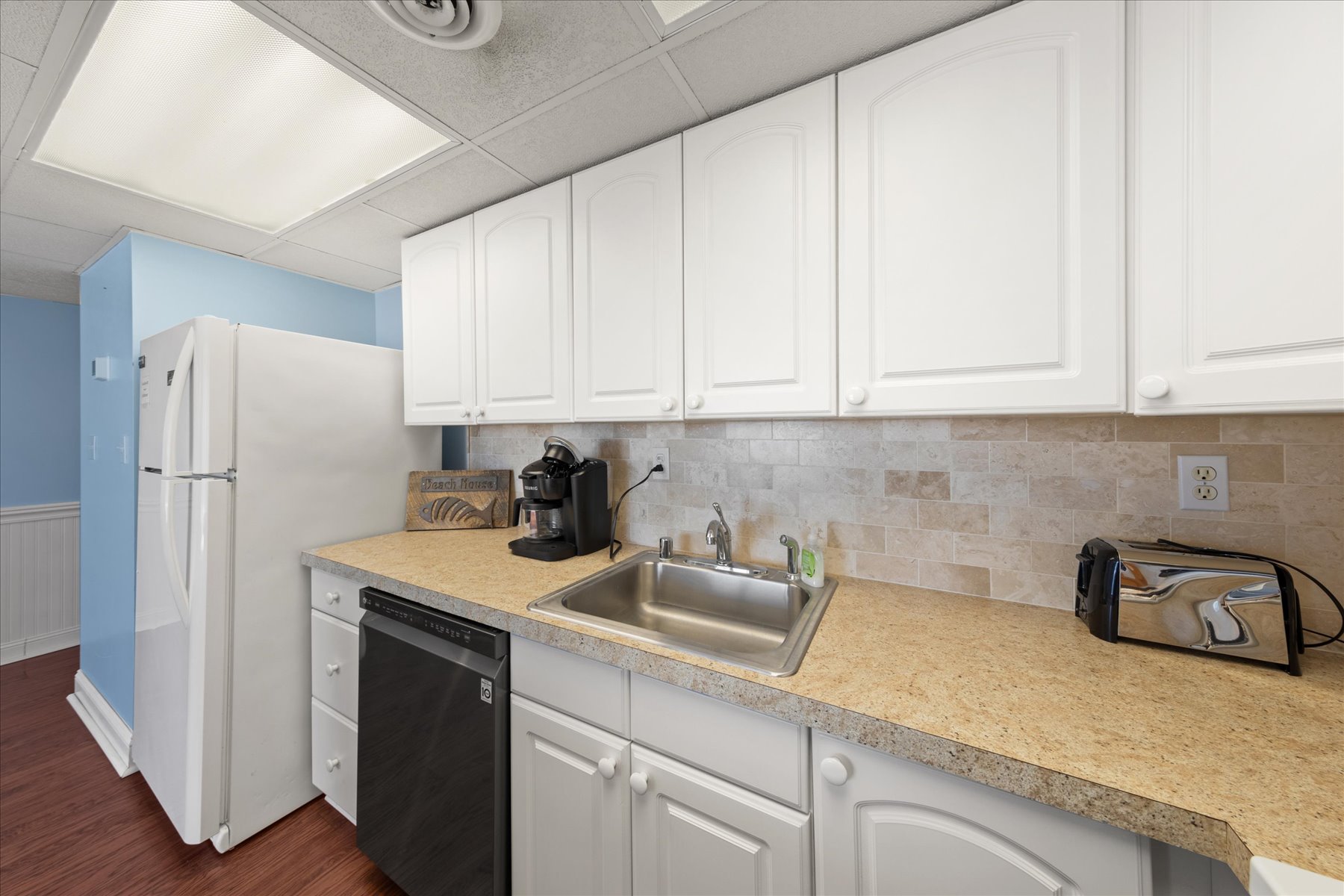 Clean up is a breeze with the Dishwasher.