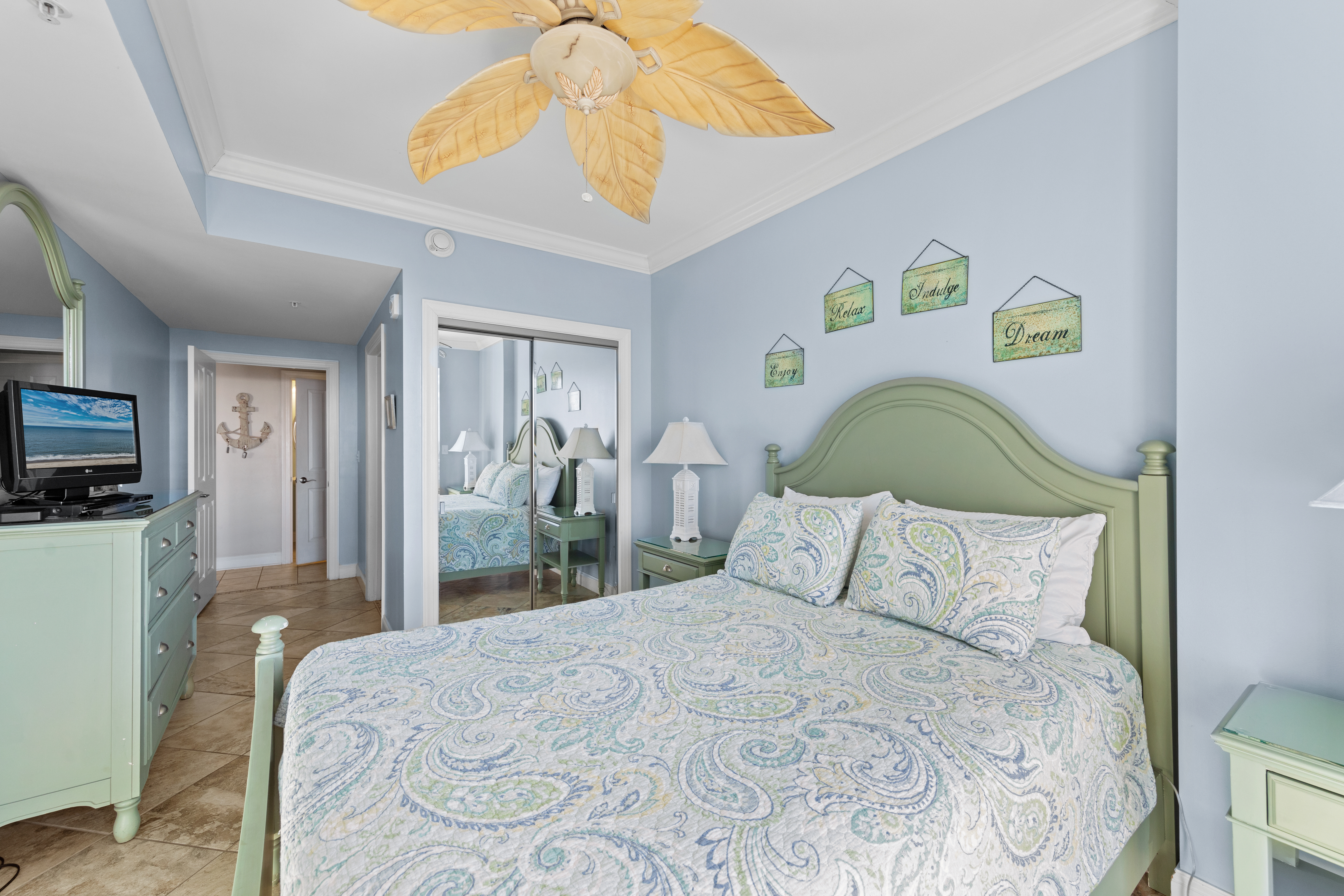 Relax, you're on Beach time!