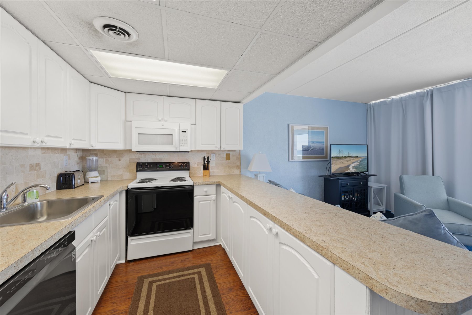 Enjoy the ample Counter Space.