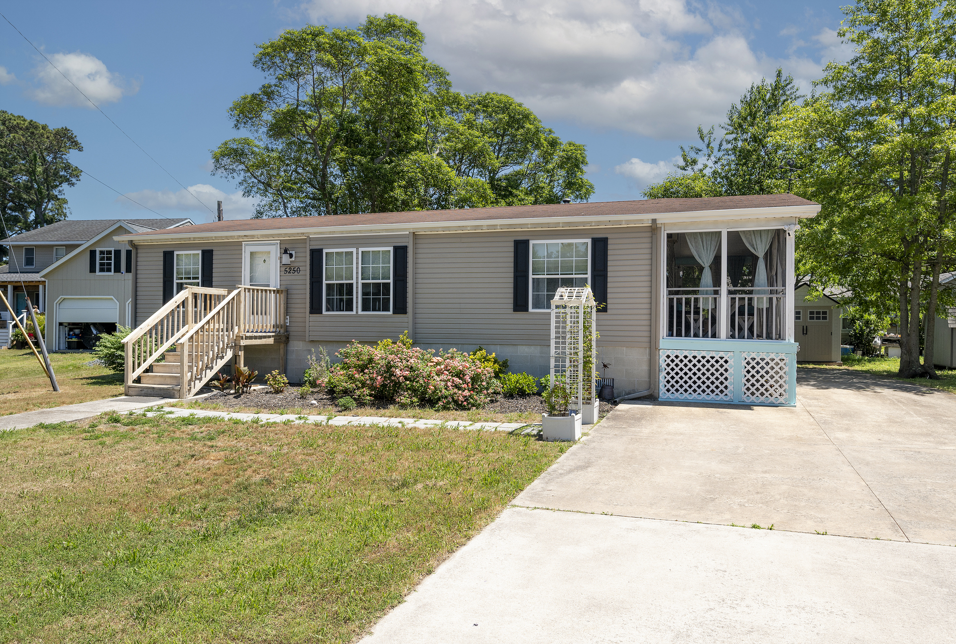 Tucked in a fabulous mid-island location on Deep Hole Road.