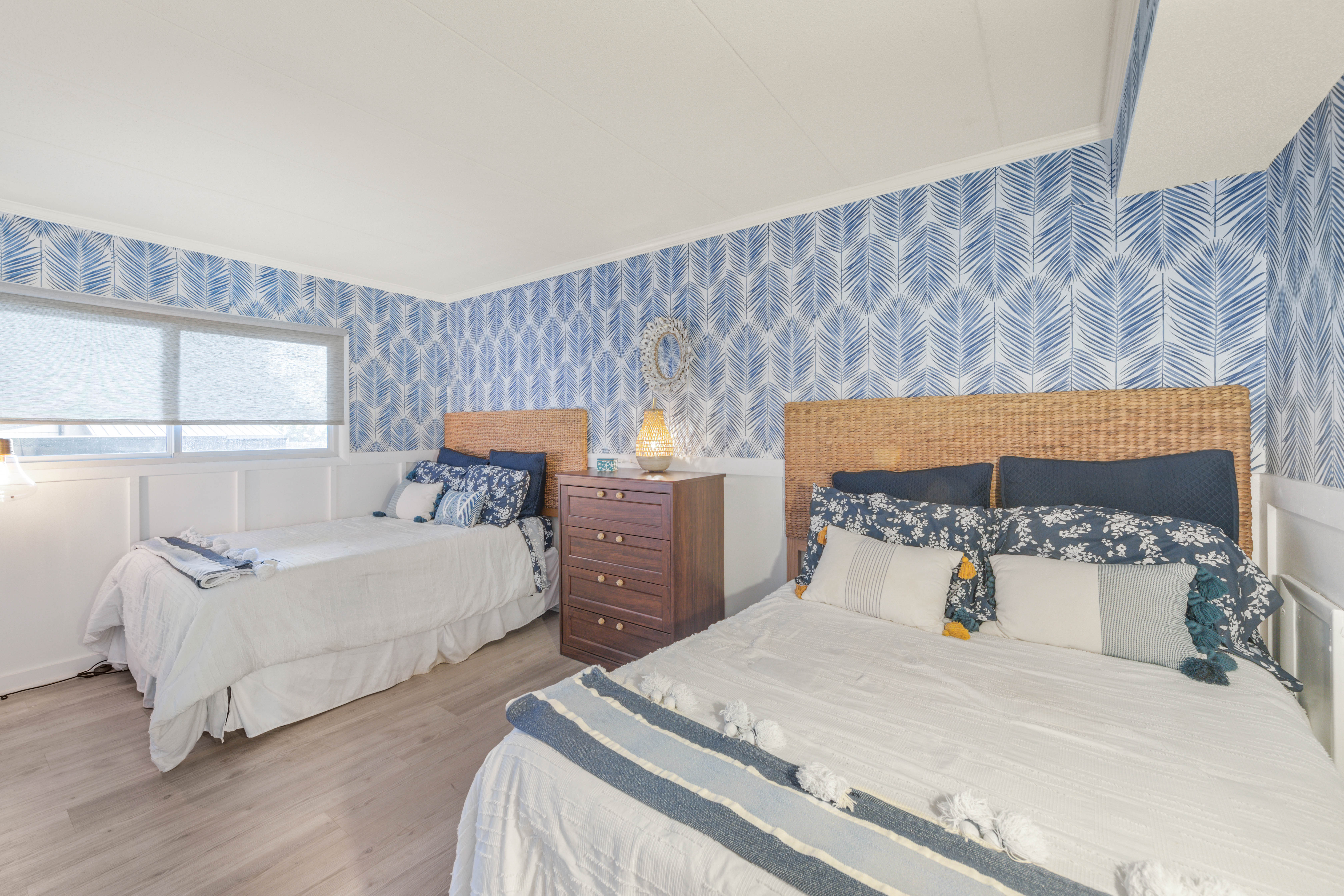 Bedroom 2 sleeps 4 in Comfort & Style!