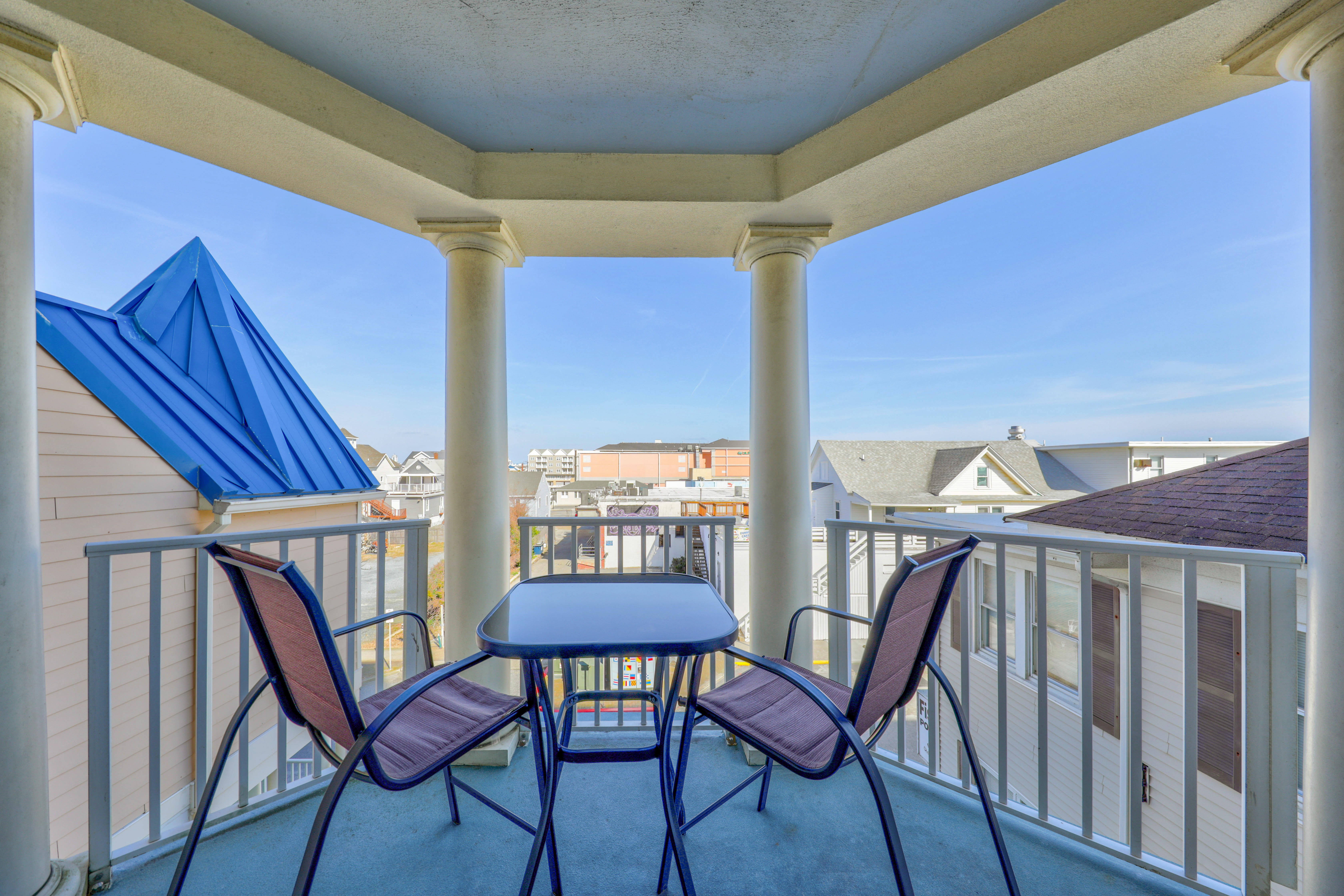 Beautiful Balcony Views and all the Comforts of Home.