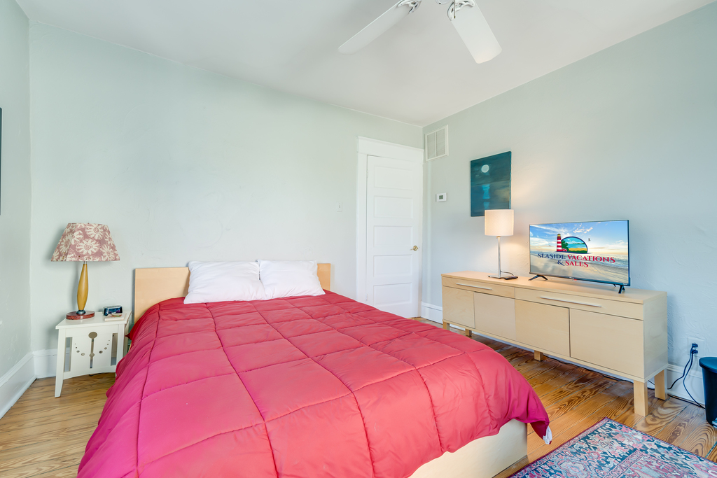 Oasis on Main | Photo 46