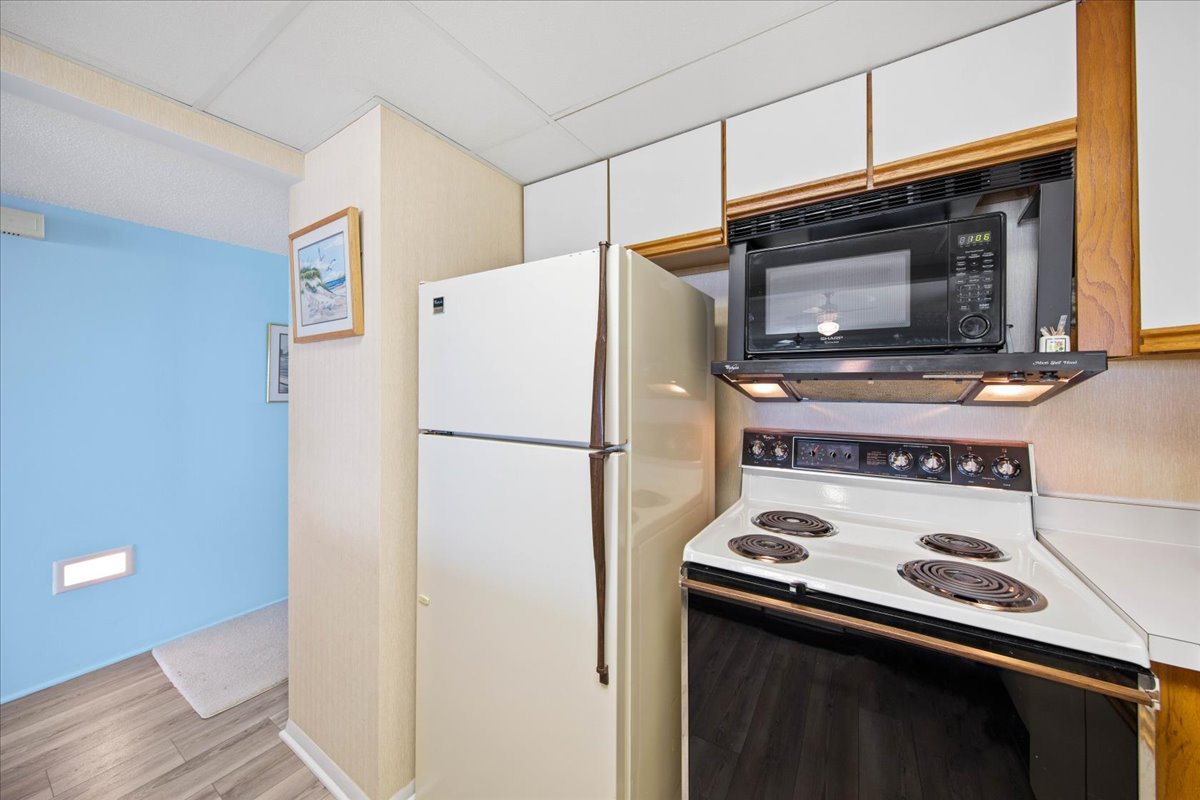 Full Size Appliances and all the Conveniences of Home!