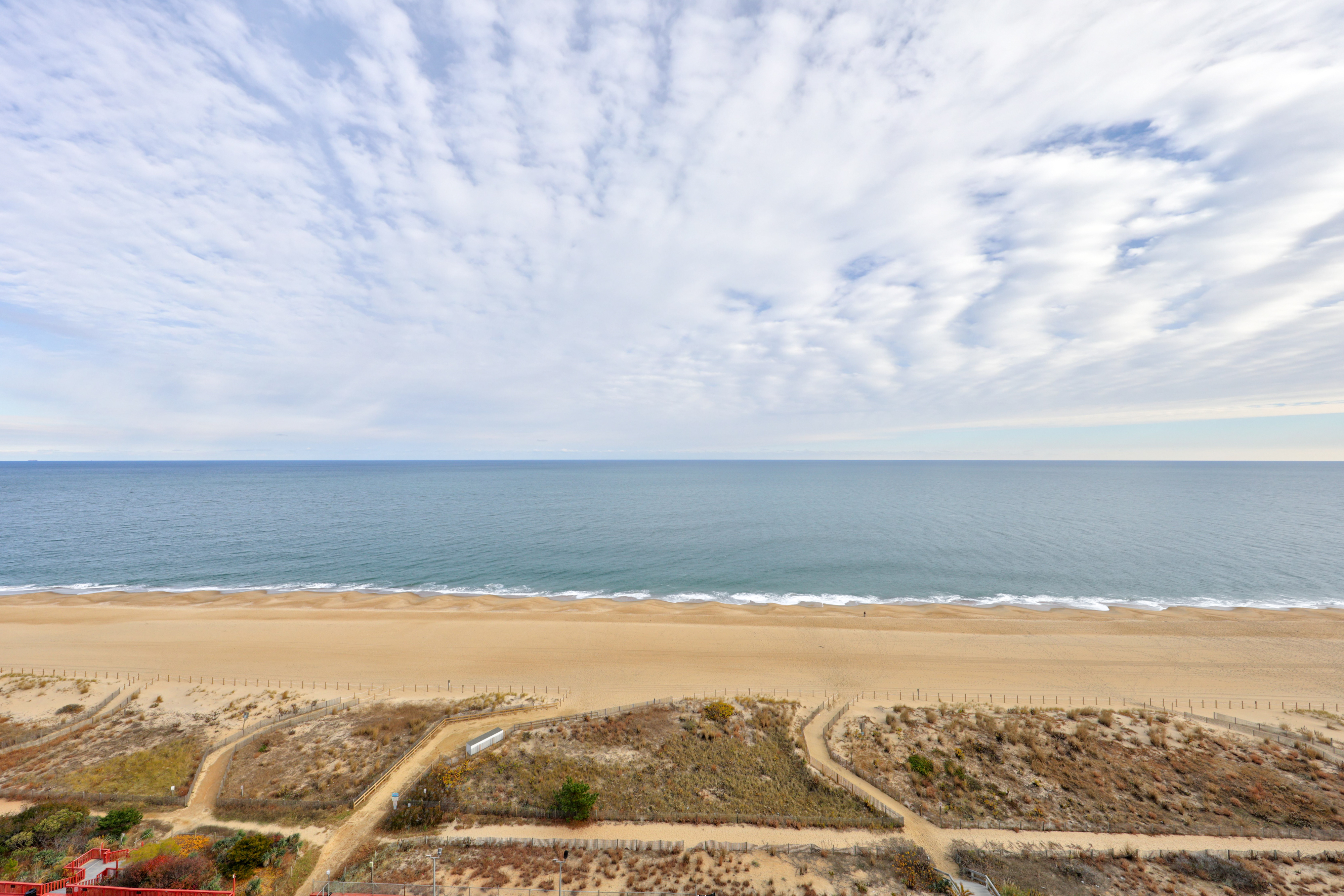 Golden Sands 1504 - The ocean is calling and I must go!