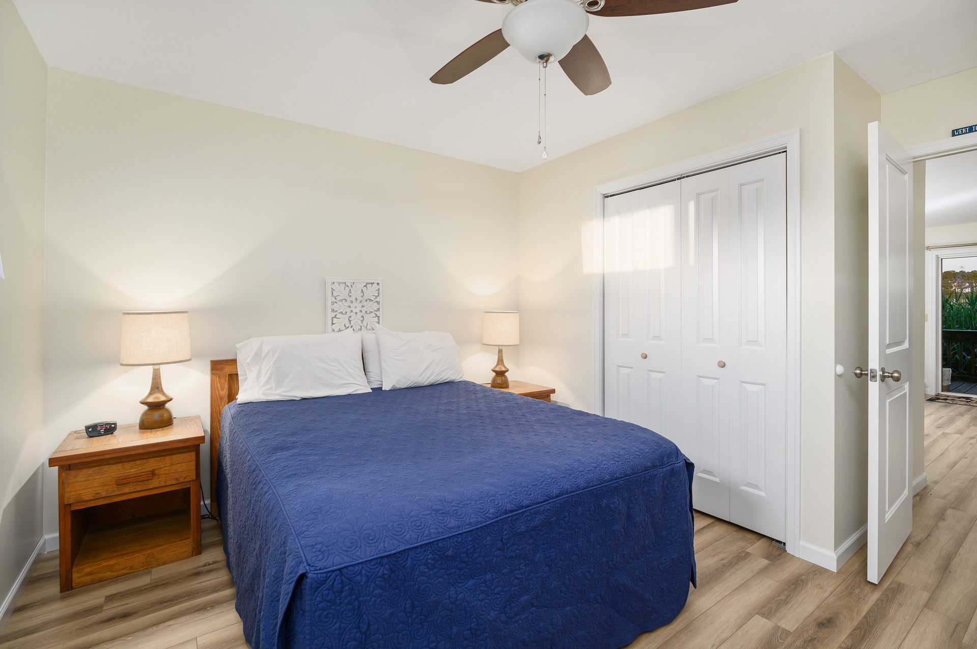 Clean & Comfy Beach Getaway.