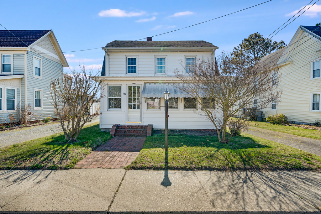 Welcome to Dolly's House #4 - Part of the Sea Shell Collection.