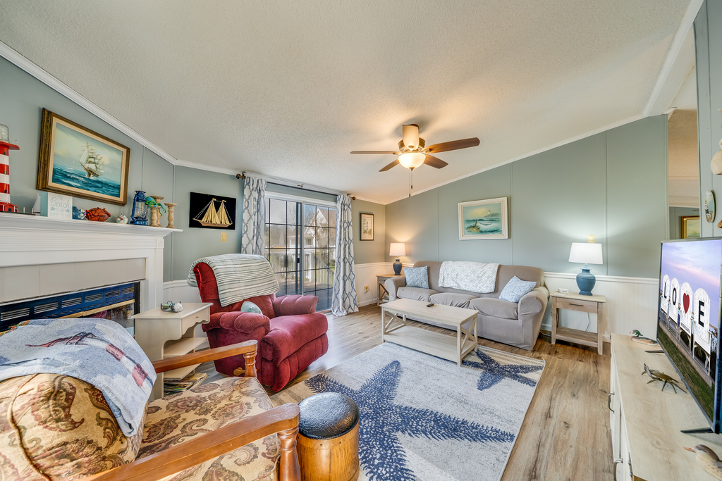 A 2nd Living Area means more space to stretch out for all.