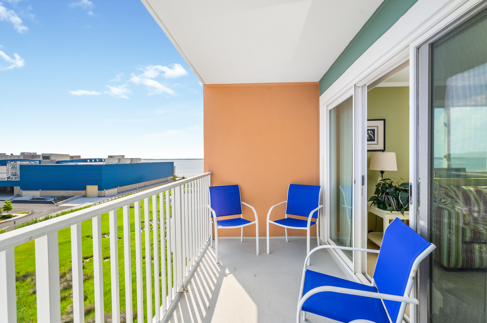 Sit out for your morning coffee and take in the salty bay breeze!