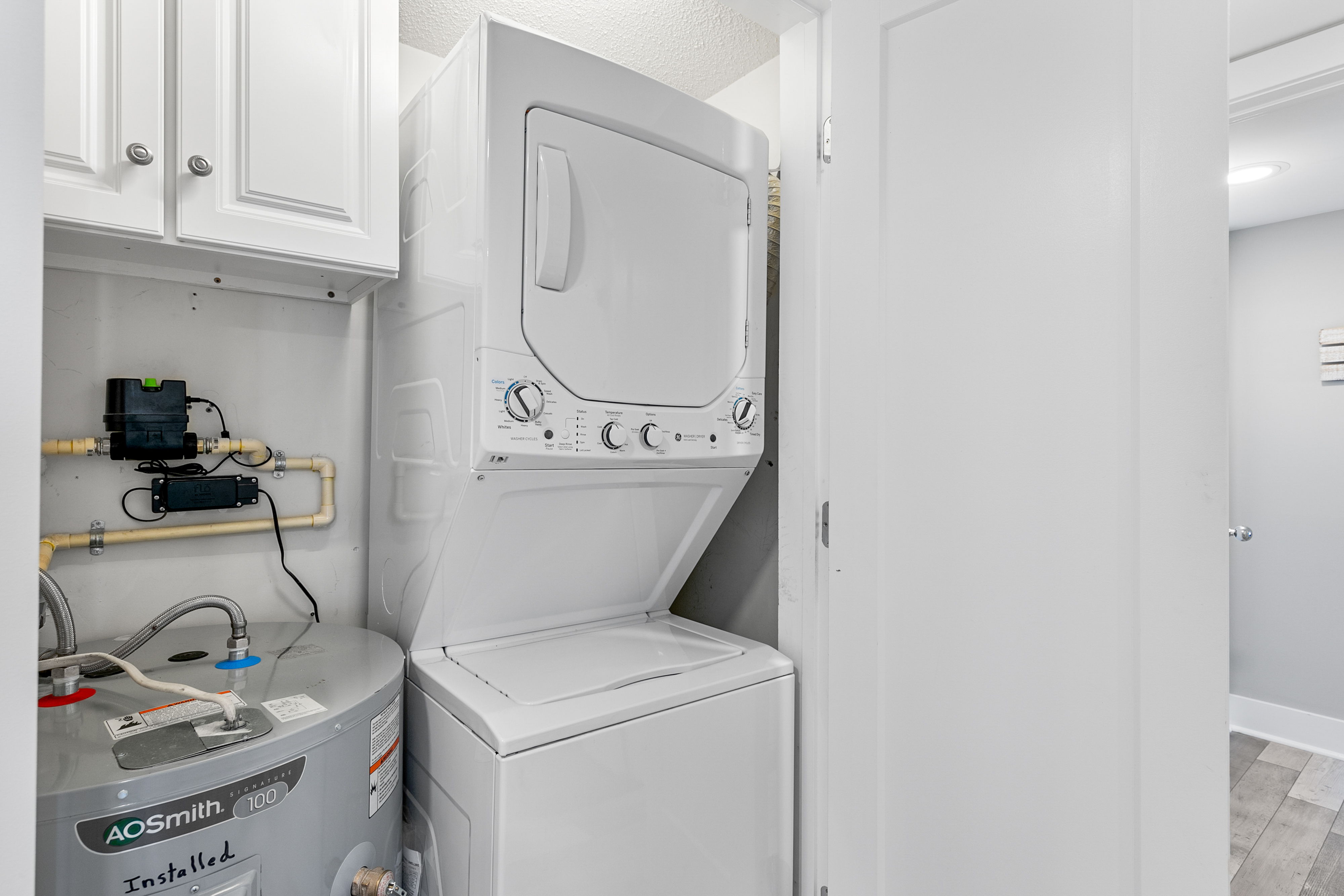 And just in case you need it, there is a Laundry room with a stack Washer and Dryer for your convenience while calling Royal Hawaiian 414 home!