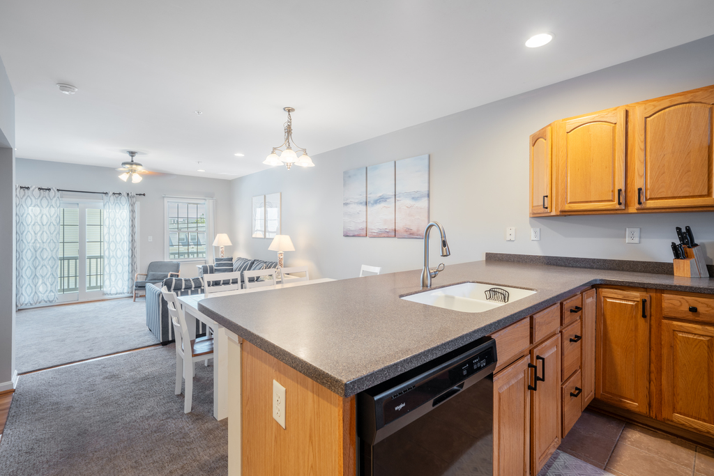 Plenty of counter space to pack your Beach Day cooler.