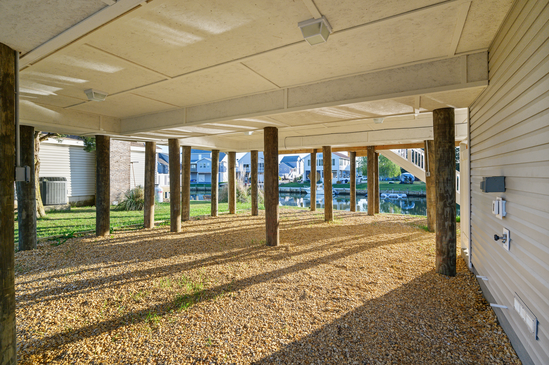 Plenty of parking for your cars and boat trailer.