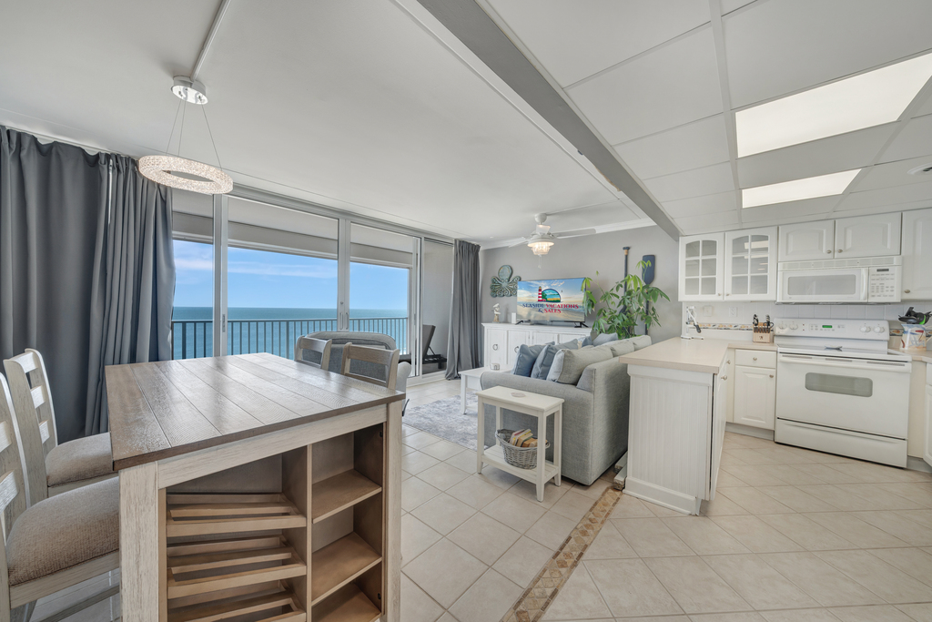 Perfect for Family Game Night, with the spectacular view!