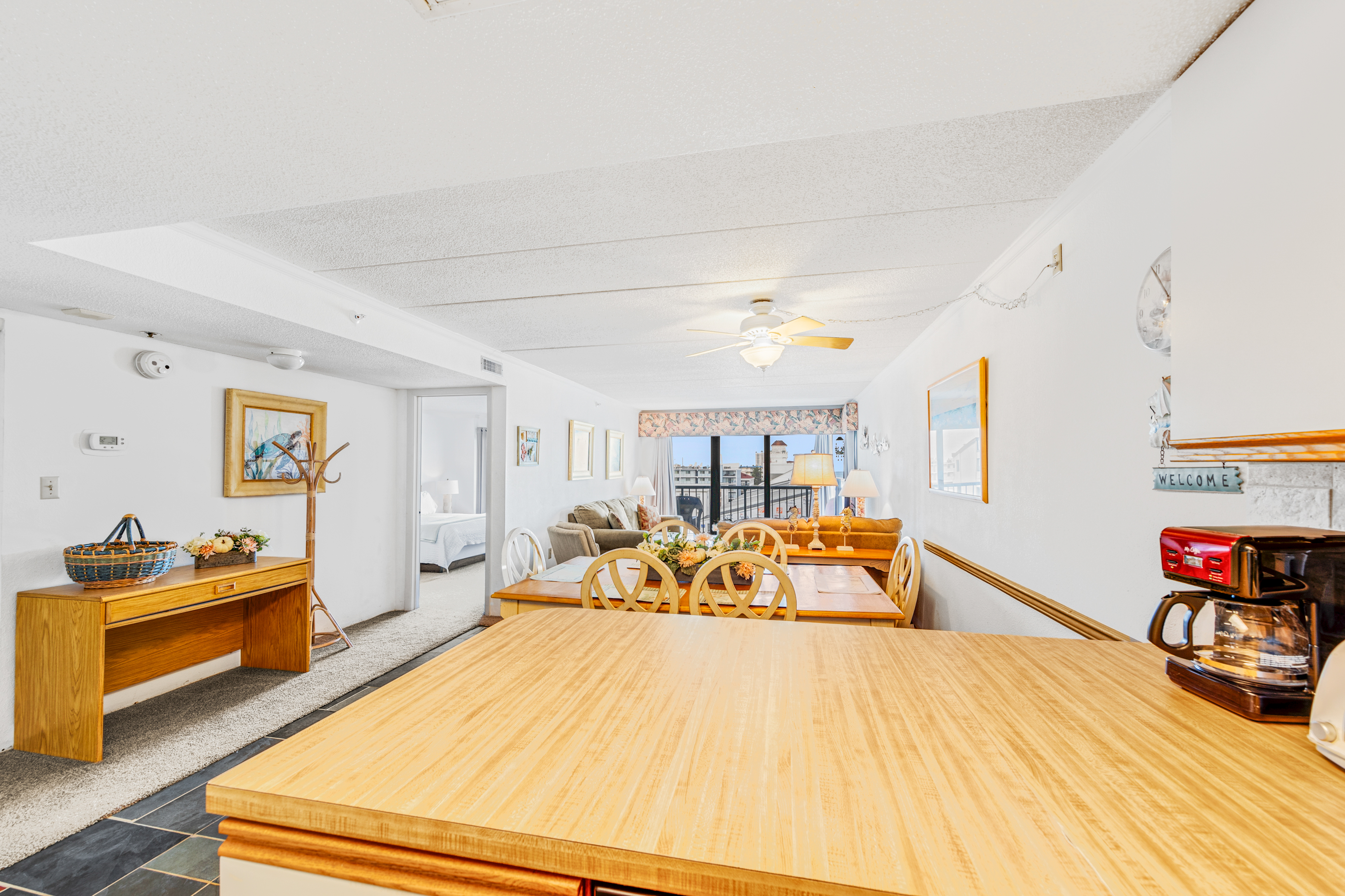 Small breakfast bar is perfect for packing the coolers before you hit the beach!