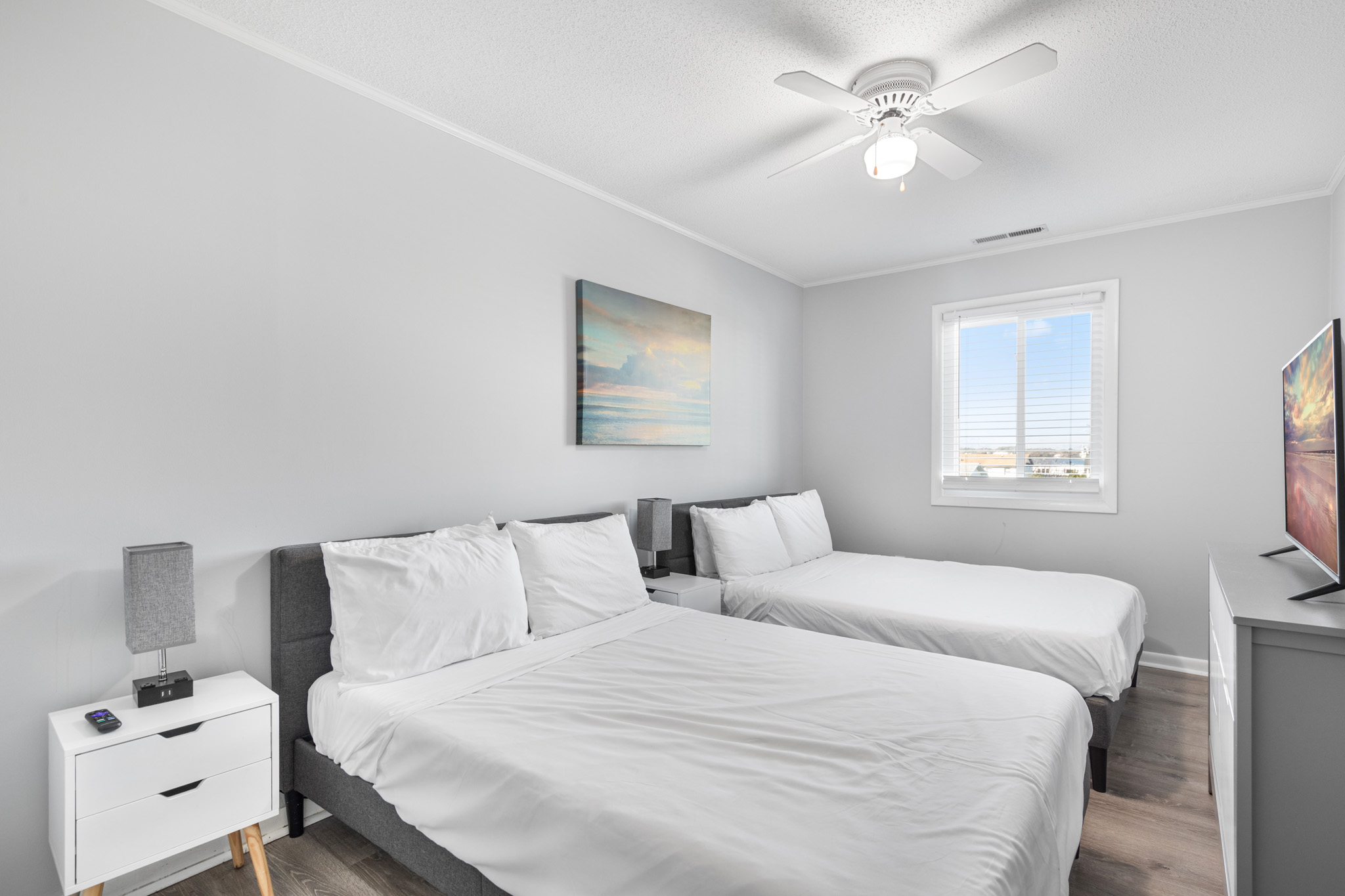 Bedroom 2 Features 2 Queen Size Beds!