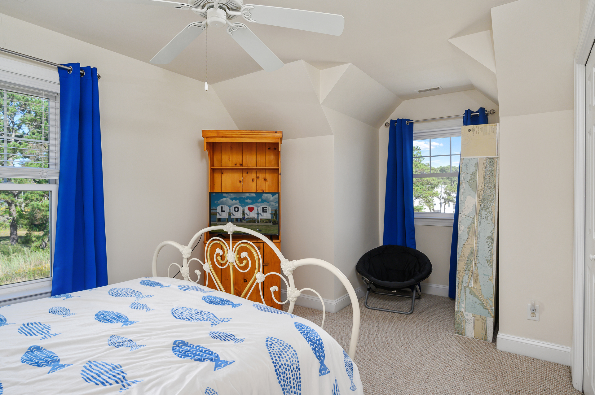 Bedroom 2 also has Flat Screen TV.