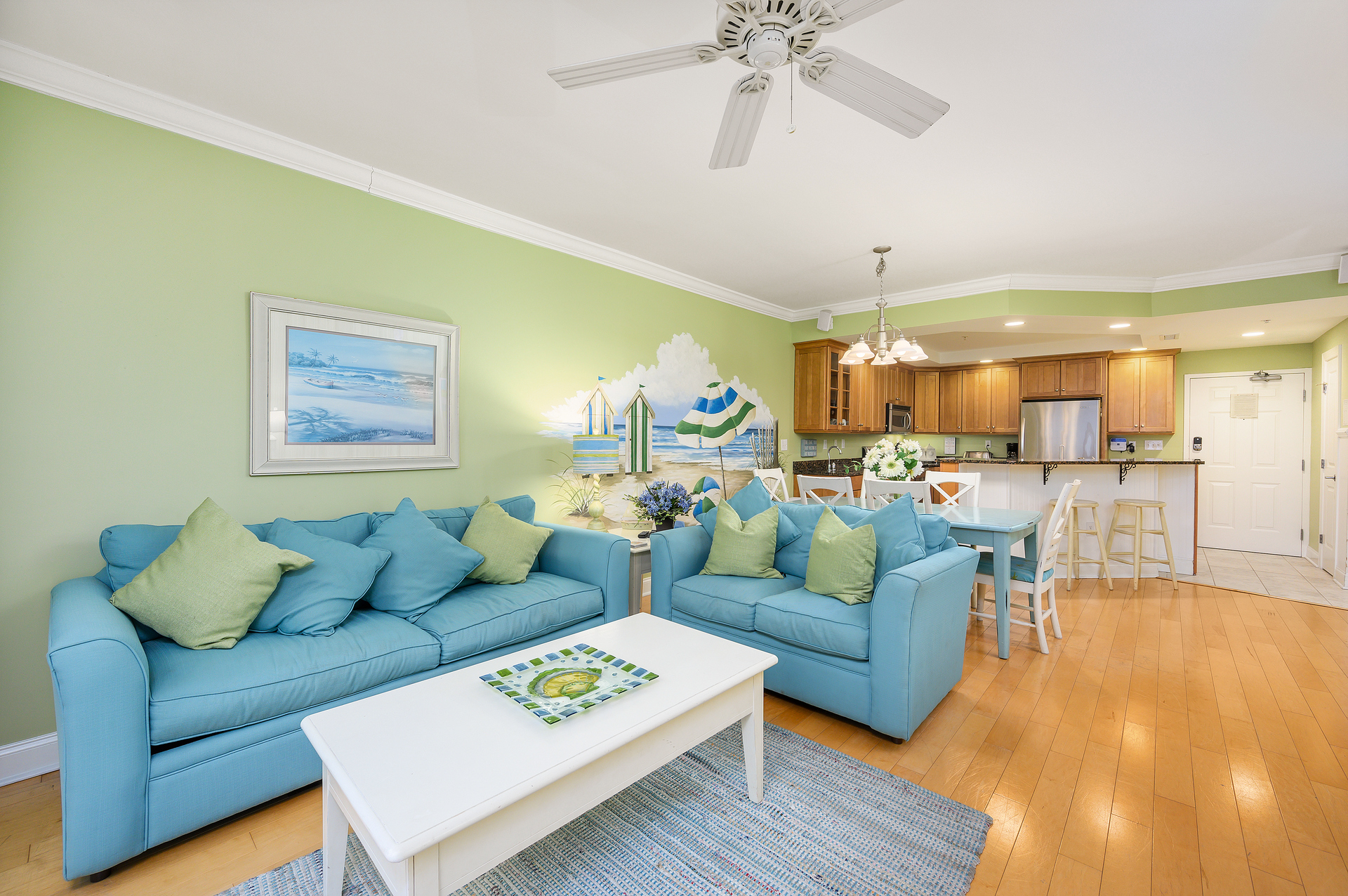 With Cool Beach tones, the Open Living Space is cozy and welcoming!