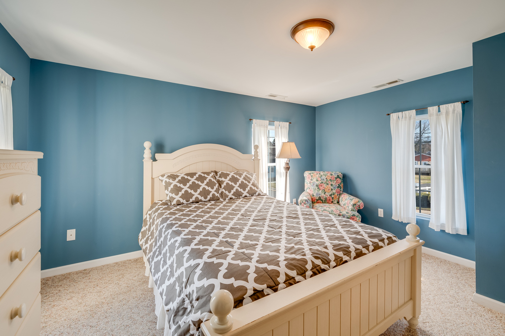 We just love the colors in Bedroom 4!