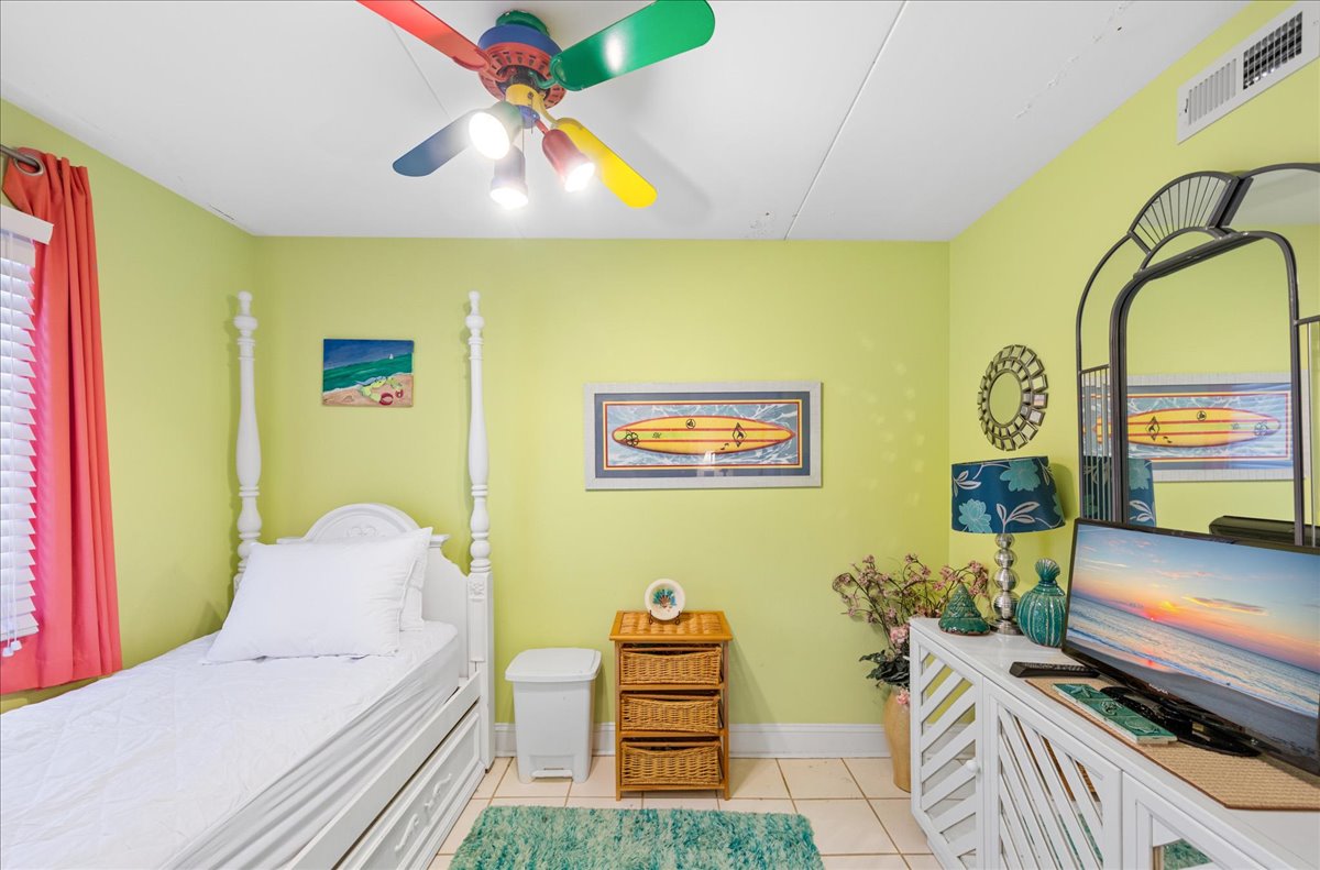 Bedroom 3 sleeps 2 in comfort with a Twin Bed and Twin Trundle.