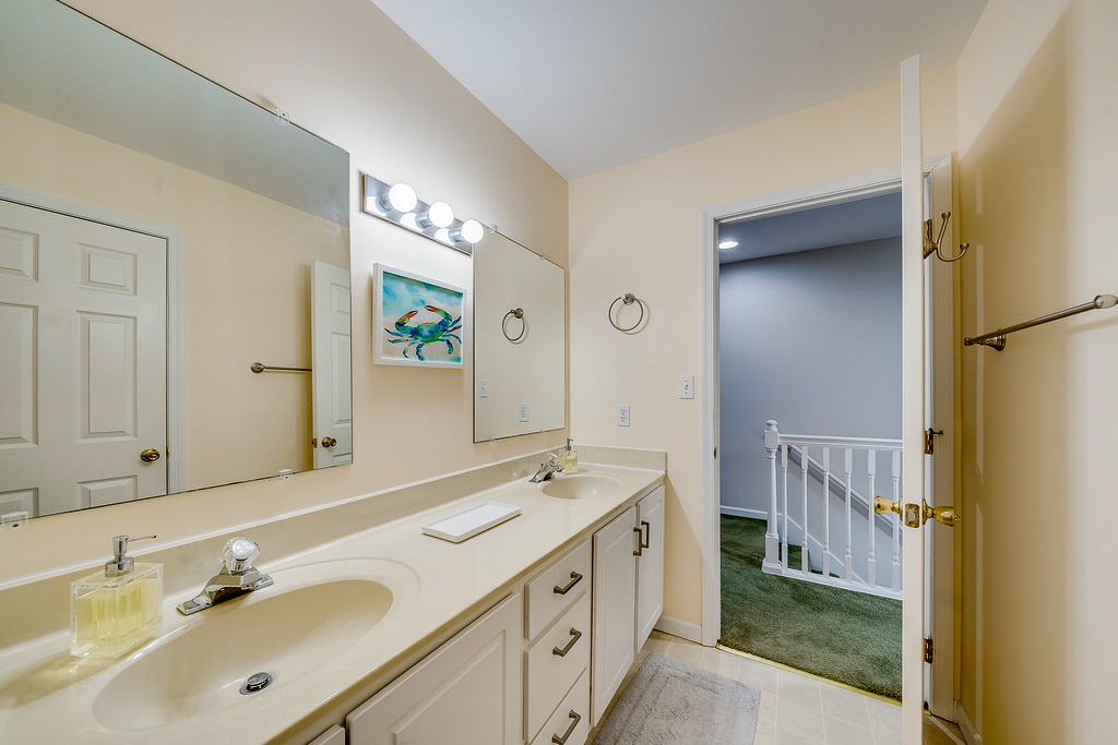 Full Bath has access from Hall and from Bedroom 1.