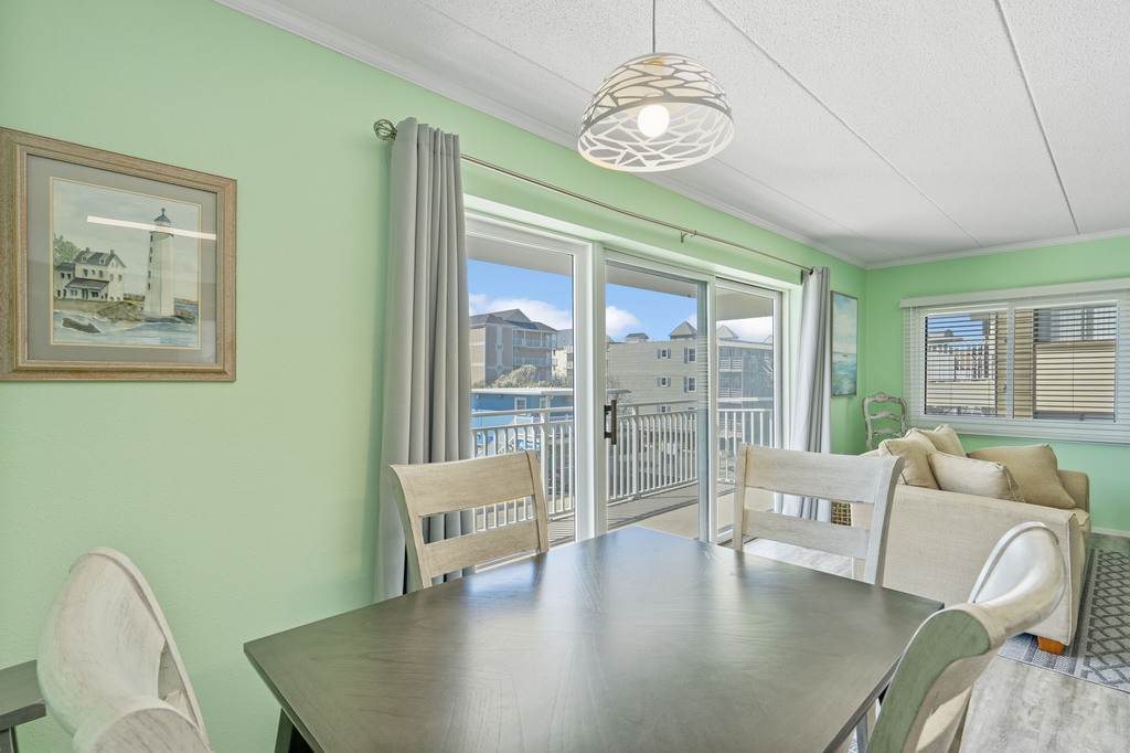 Enjoy a nice meal with your family at the dinner table.