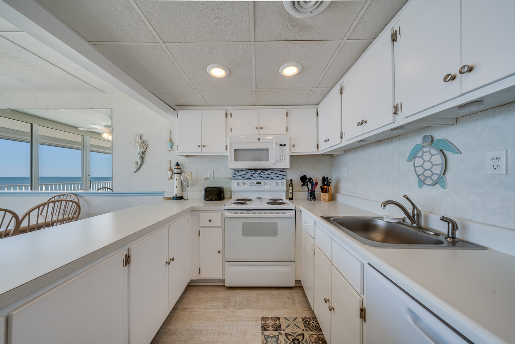 The Chef in your Family will love the Fully Equipped Kitchen!