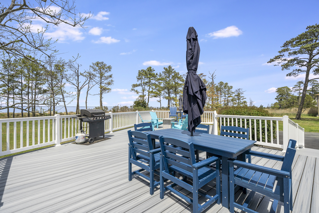 Dine with a Bay View or just catch some rays!