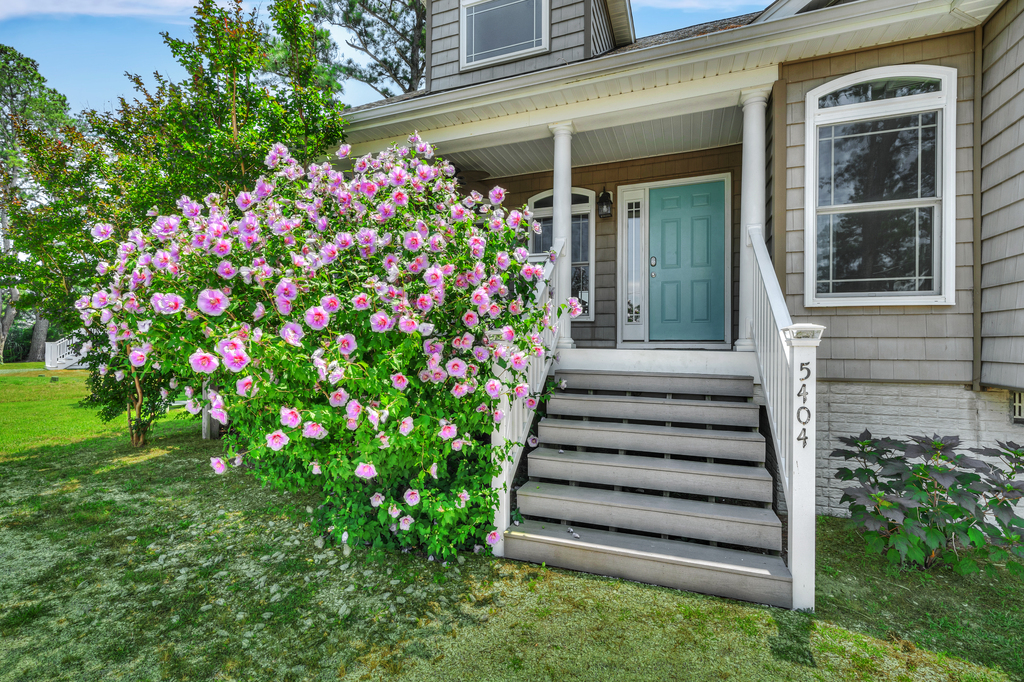 A Dream Vacation Home!