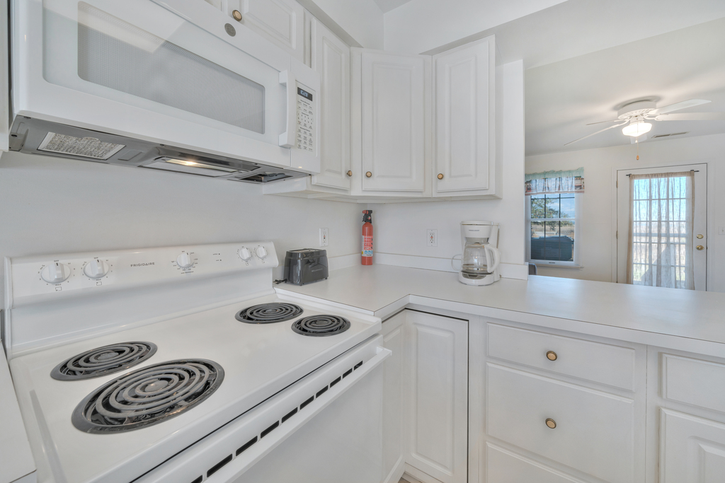 You're also a hop, skip, and jump away from many great dining options!