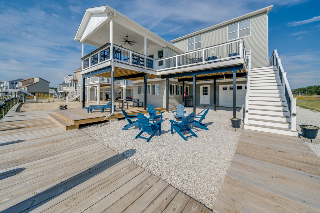 Hang by the water's edge while the kids - and even family dog - enjoy the Shore Life.