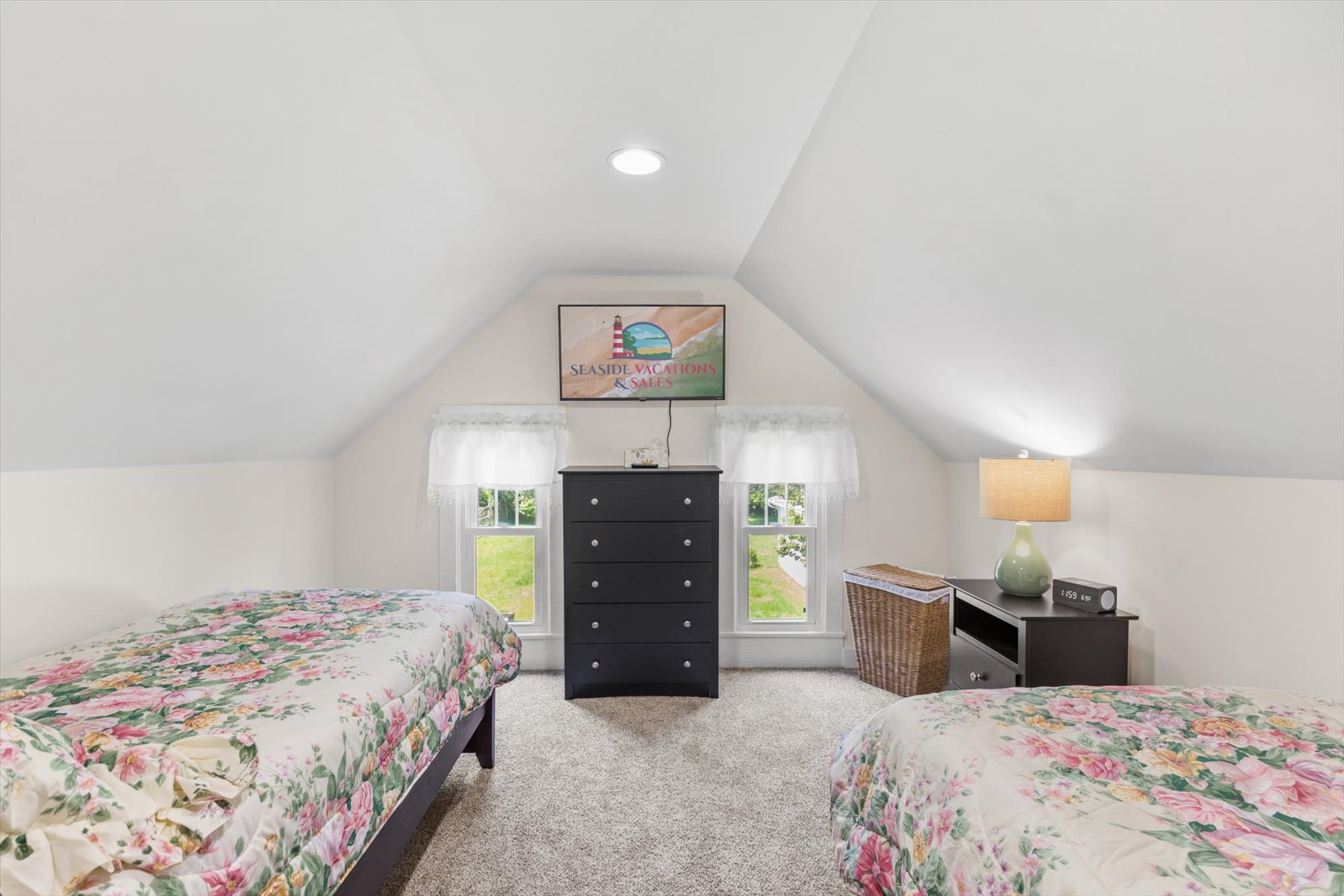 Tons of wonderful natural light.