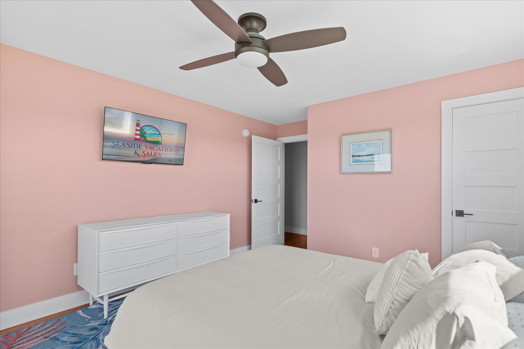 Flat Screen Streaming TV.