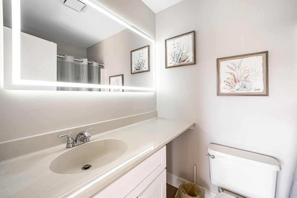 The Primary Bath is perfect for freshening up with a Shower/Tub Combo.