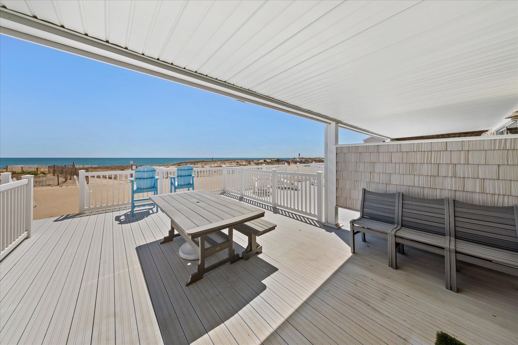 Enjoy your meal Outside!