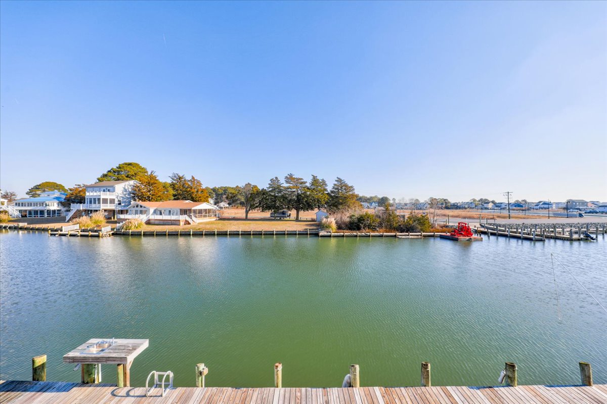 Beautiful, Wide Canal for boating, water sports, or just floating!