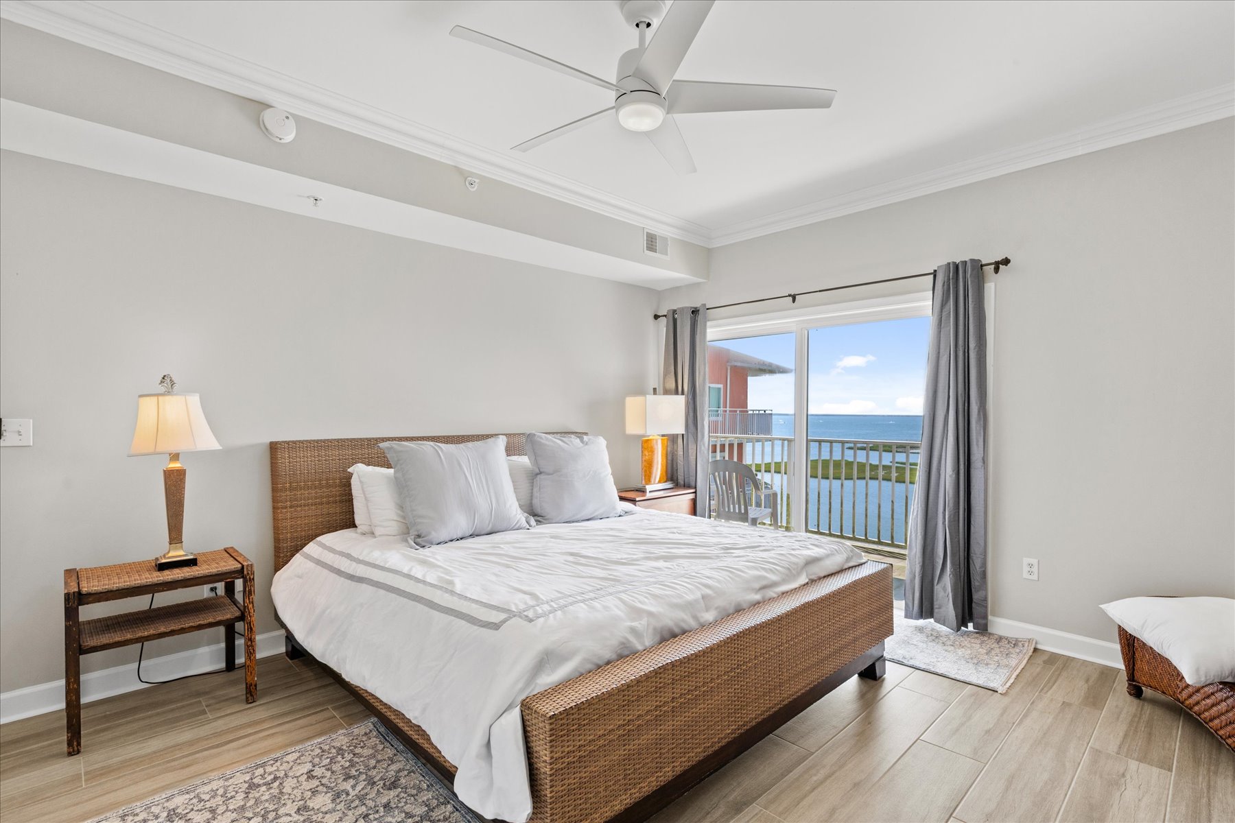 24-105 56th St #501-24