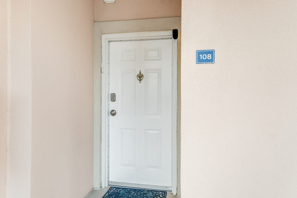 Front Entrance to your Vacation!