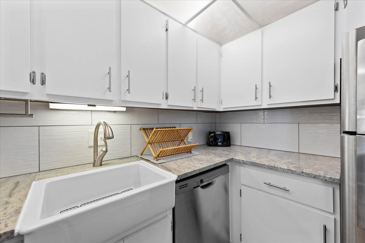 Well-Stocked with everything you'll need to make mealtime an Ocean Breeze!