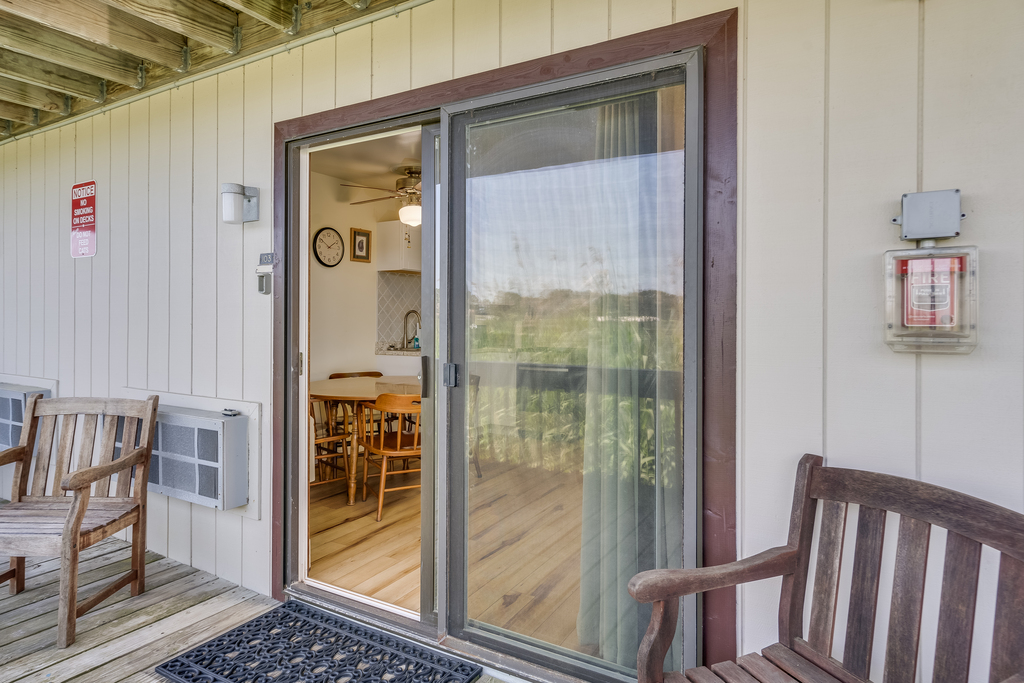 This 1st level suite has AMAZING updates!