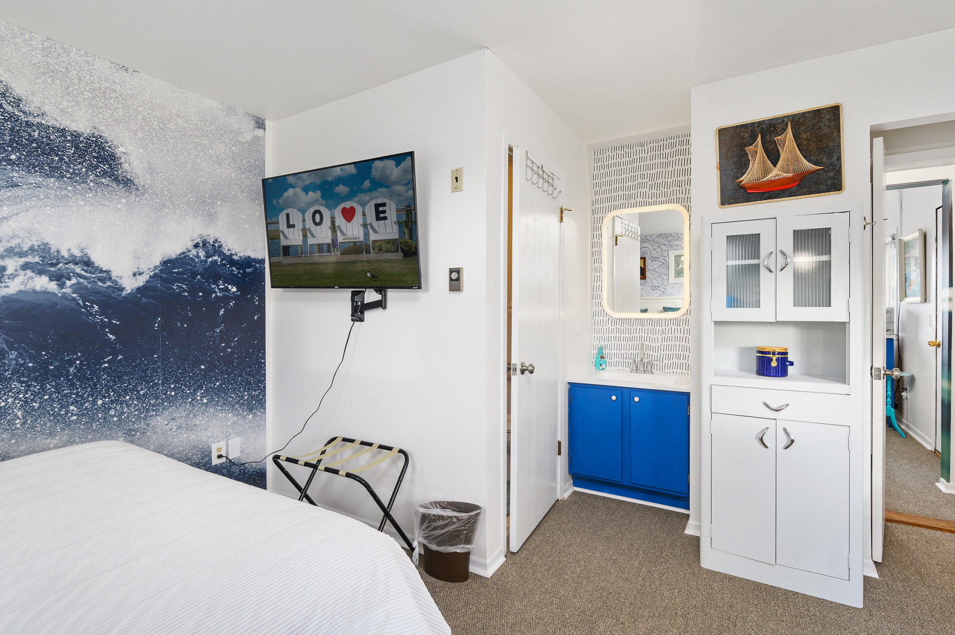 Light, bright, and beachy - the perfect Chincoteague Getaway!