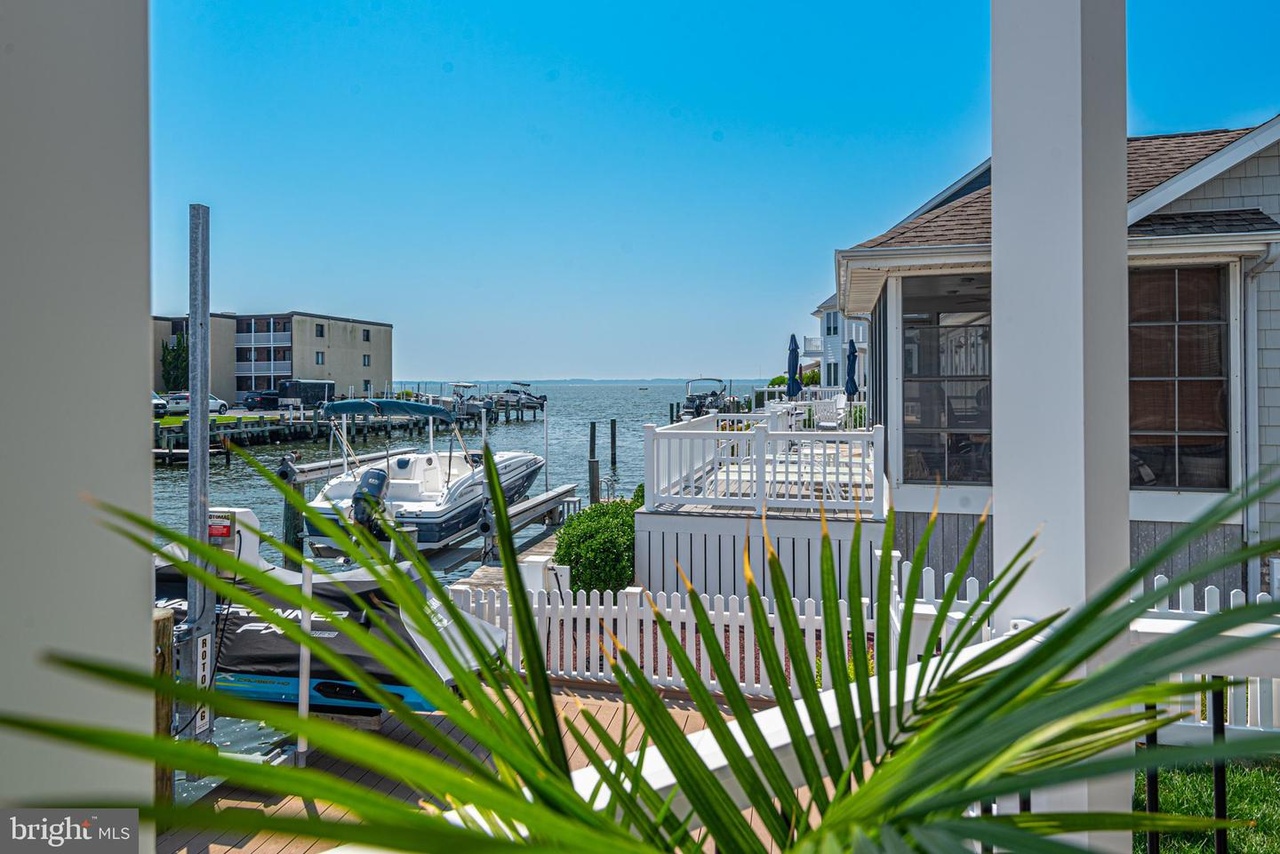 Spend your afternoons watching the Boats go by!