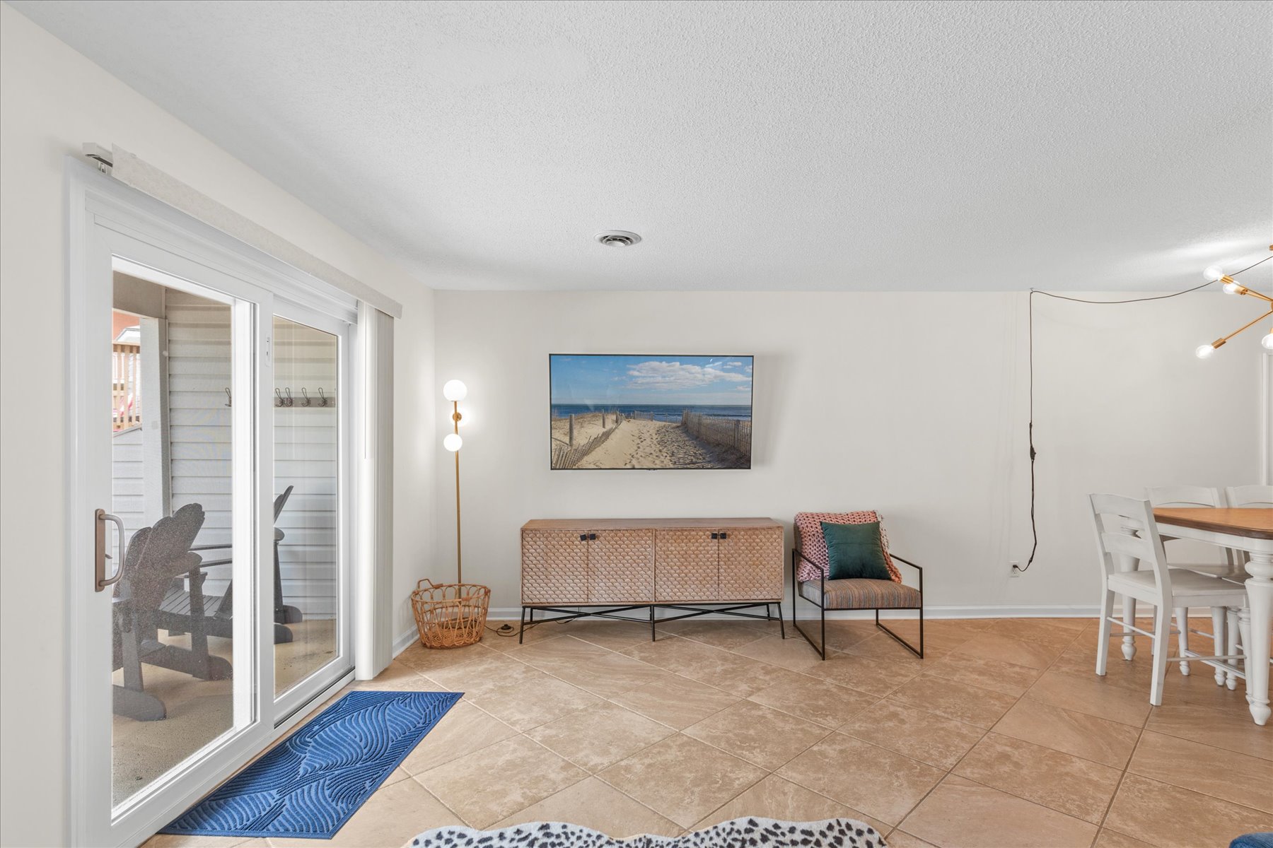 Have a Fun Family movie night with the Flat Screen TV!