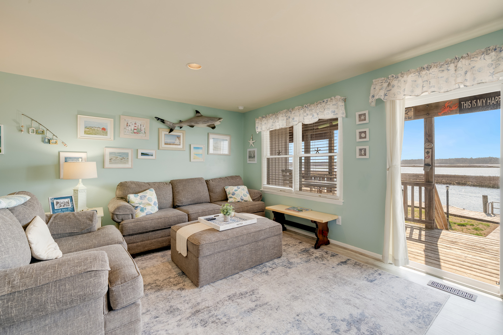 The Views are gorgeous - even right from the sofa!