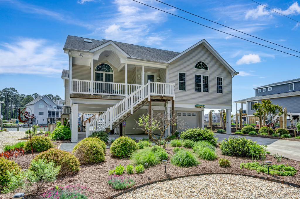 Welcome to Your Song in Captain's Cove Golf and Yacht Club!